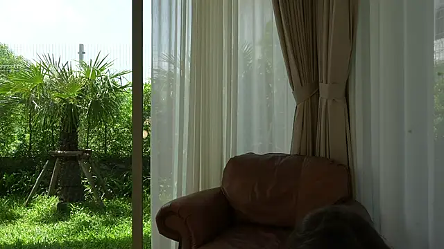 ValerieHill online show from 11-04-25, 04:38