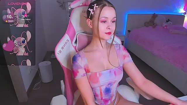 Snapshot of molly_murrrr chatting on 02-20-25, 03:34 molly murrrr online show from 02-20-25, 03:34