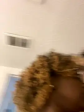 Snapshot of LillShayy chatting on 11-06-25, 04:00 LillShayy online show from 11-06-25, 04:00