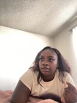 Snapshot of LillShayy chatting on 09-19-25, 03:27 LillShayy online show from 09-19-25, 03:27