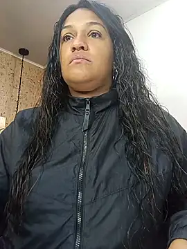 Snapshot of Michelle_Brito1 chatting on 03-20-25, 12:00 Michelle Brito1 online show from 03-20-25, 12:00