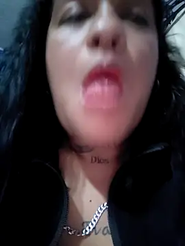 Snapshot of Michelle_Brito1 chatting on 05-13-26, 09:44 Michelle Brito1 online show from 05-13-26, 09:44