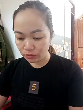 Snapshot of Lan_rose chatting on 03-12-25, 12:42 Lan rose online show from 03-12-25, 12:42