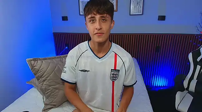 Snapshot of JoseloEvans chatting on 03-09-25, 12:31 JoseloEvans online show from 03-09-25, 12:31