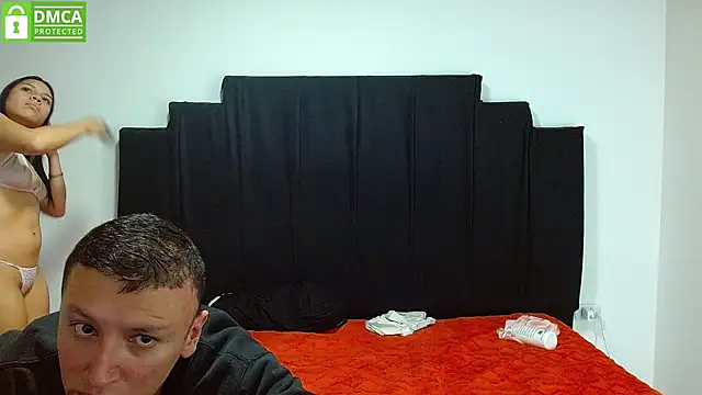 Hot-Couple--18 online show from 01-05-25, 04:14