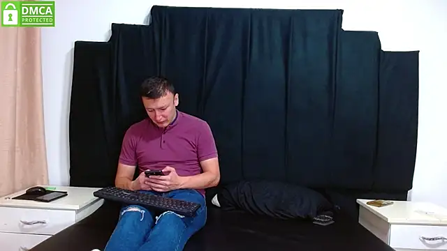 Hot-Couple--18 online show from 01-20-25, 02:46