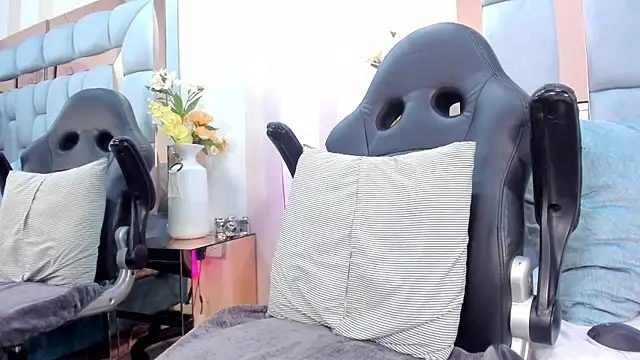 karina mason online show from 10-21-25, 12:37