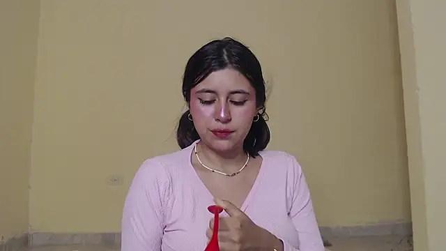 Snapshot of _maiahairy_ chatting on 02-19-25, 10:53 maiahairy online show from 02-19-25, 10:53