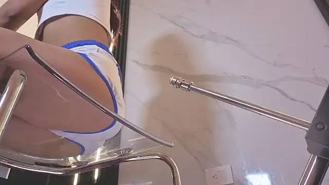 Scarlet Red  online show from 02-21-26, 12:07