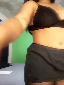 Snapshot of yuliparis chatting on 09-30-25, 07:03 yuliparis online show from 09-30-25, 07:03