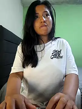 Snapshot of yuliparis chatting on 12-05-24, 06:48 yuliparis online show from 12-05-24, 06:48