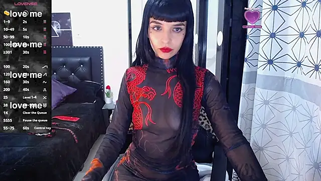 charllotee dark online show from 10-07-25, 03:40