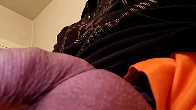 Timbojan28 online show from 04-21-26, 04:19