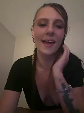 Snapshot of snowrillaxxx chatting on 07-03-26, 03:46 snowrillaxxx online show from 07-03-26, 03:46