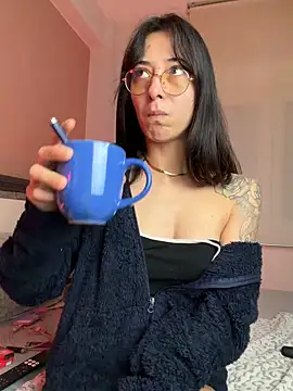 SOFIASWEETSECRETT online show from 11-18-25, 05:33