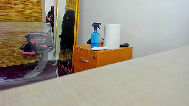 AishaRouhi online show from 01-10-26, 05:36