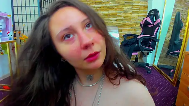 AishaRouhi online show from 01-06-26, 05:22