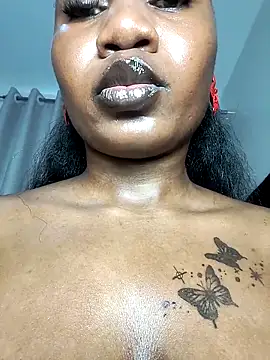 Hugemassivebootie online show from 04-11-26, 10:41