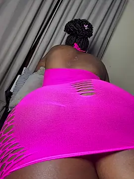 Snapshot of Hugemassivebootie chatting on 07-19-26, 05:53 Hugemassivebootie online show from 07-19-26, 05:53