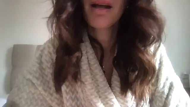 paolajonez online show from 10-04-25, 12:39