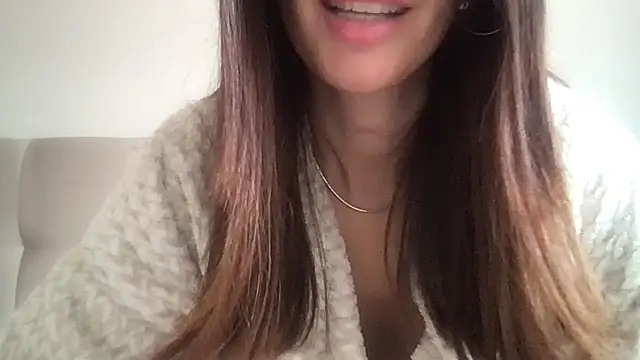 paolajonez online show from 11-01-25, 03:17