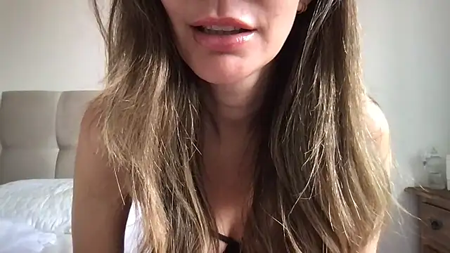 paolajonez online show from 03-15-25, 12:24