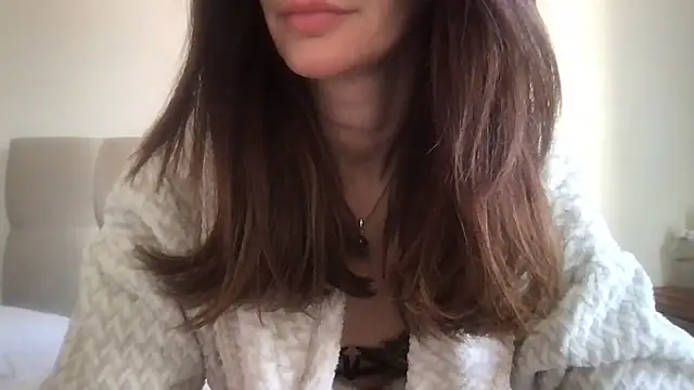 paolajonez online show from 10-25-25, 05:46