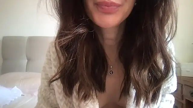 paolajonez online show from 10-05-25, 12:29