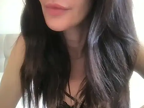 Snapshot of paolajonez chatting on 04-20-26, 02:18 paolajonez online show from 04-20-26, 02:18