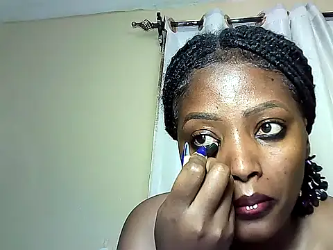 Snapshot of nanaswee chatting on 07-13-26, 04:28 nanaswee online show from 07-13-26, 04:28