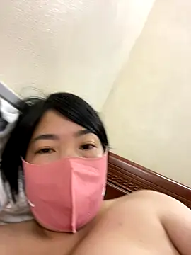 Hachi Sweetbabie  online show from 09-29-25, 10:44