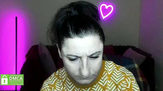 Muse kitty jenia online show from 11-14-25, 06:22