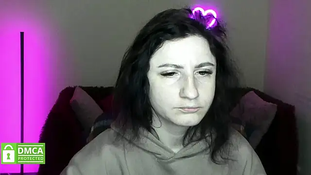 Muse kitty jenia online show from 11-13-25, 06:23