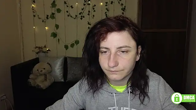 Muse kitty jenia online show from 04-08-26, 05:25