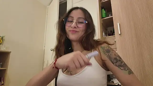 juanasnz99 online show from 03-12-25, 04:19