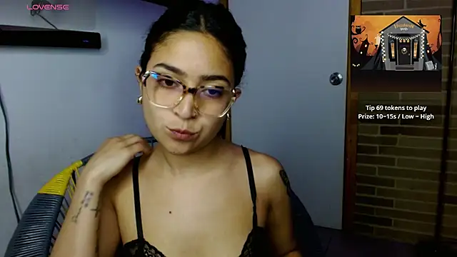 helenacyruss online show from 11-06-25, 10:58