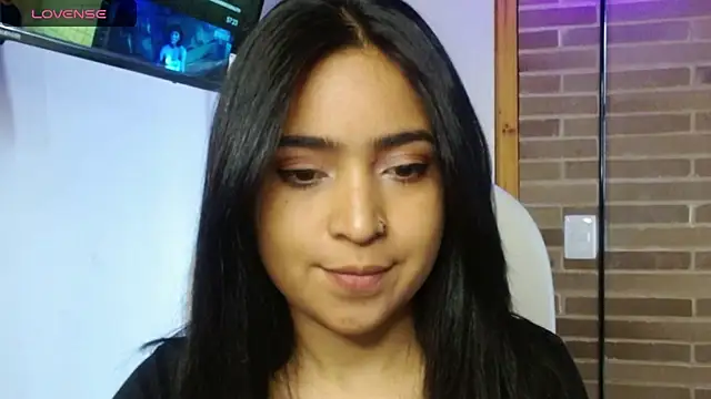 helenacyruss online show from 11-21-25, 05:23