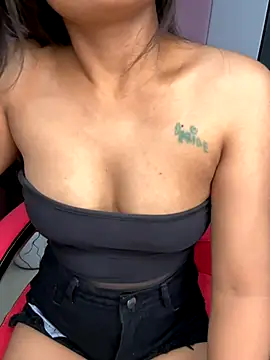 LeisyXO online show from 09-26-25, 09:43