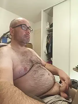 Snapshot of veryverybigdick45 chatting on 06-09-26, 10:11 veryverybigdick45 online show from 06-09-26, 10:11