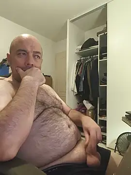 Snapshot of veryverybigdick45 chatting on 05-29-26, 10:38 veryverybigdick45 online show from 05-29-26, 10:38