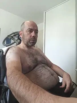 Snapshot of veryverybigdick45 chatting on 06-05-26, 09:26 veryverybigdick45 online show from 06-05-26, 09:26
