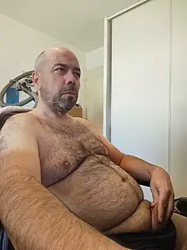 Snapshot of veryverybigdick45 chatting on 06-12-26, 10:24 veryverybigdick45 online show from 06-12-26, 10:24