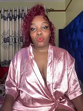 Snapshot of Queenshaz01 chatting on 06-05-26, 10:37 Queenshaz01 online show from 06-05-26, 10:37