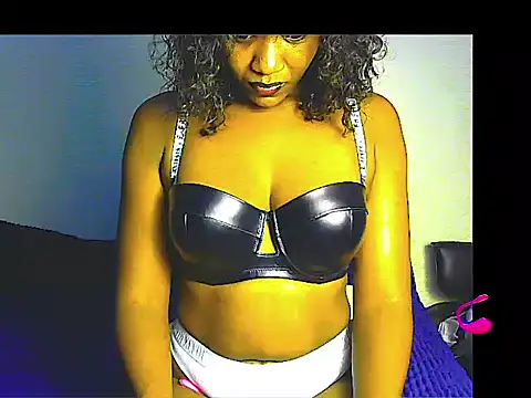 Snapshot of lilylovexx chatting on 05-23-26, 03:27 lilylovexx online show from 05-23-26, 03:27