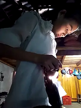 Snapshot of trieungoclnt chatting on 11-23-25, 09:52 trieungoclnt online show from 11-23-25, 09:52