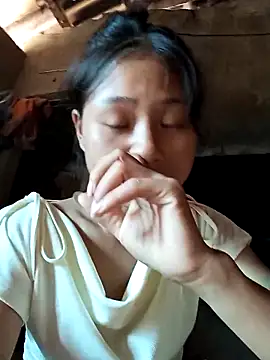 Snapshot of trieungoclnt chatting on 09-17-25, 08:16 trieungoclnt online show from 09-17-25, 08:16