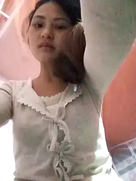 Snapshot of trieungoclnt chatting on 11-16-25, 04:56 trieungoclnt online show from 11-16-25, 04:56