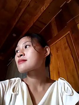 Snapshot of trieungoclnt chatting on 09-18-25, 04:04 trieungoclnt online show from 09-18-25, 04:04