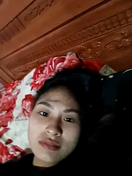 Snapshot of trieungoclnt chatting on 11-19-25, 05:18 trieungoclnt online show from 11-19-25, 05:18