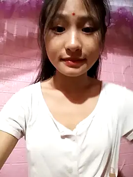 Snapshot of trieungoclnt chatting on 10-16-25, 03:04 trieungoclnt online show from 10-16-25, 03:04